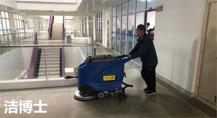 潔博士掃地車在建筑物清潔服務中的卓越應用案例