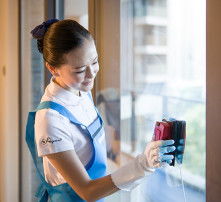 高清圖片中的建筑物清潔服務(wù) 現(xiàn)代都市的“隱形美容師”